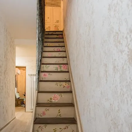 Guest & Peychin / & студио пейчин Appartamento Veliko Tărnovo