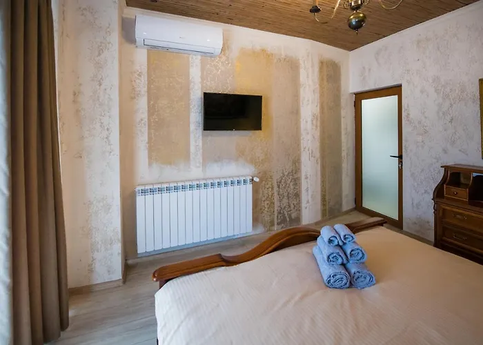 Guest & Peychin / & студио пейчин *